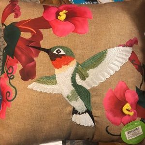 NWT Indoor/outdoor hummingbird pillow